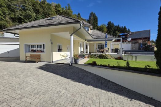 2rmkGkY7fMMeNQaBwftWdz