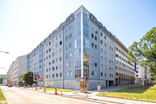 Tiefgaragenstellplatz am Mexikoplatz 11, KEIN Stapelparker! 2s9Afs7d21XafVW7z4Zykp