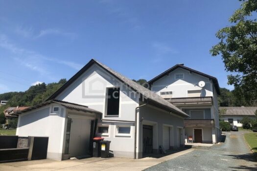 2zRbgNUrmXZYelniY7ebMq