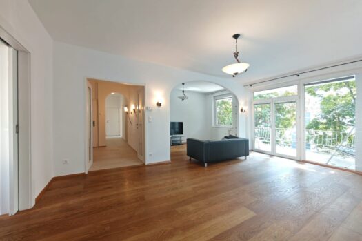 30sMmb28SmkQhzD7y8tBO2