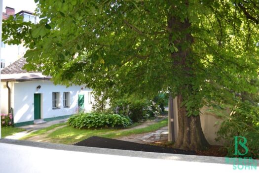 Blick ins Grüne! Zentrumsnahe Loggia-Wohnung - WG geeignet! Garagenplatz! Blick Grünanlage Innenhof