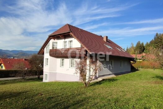 Gepflegtes Familienhaus in sonniger Aussichtslage 3gVZUWBjC2kGNieiozt9K3