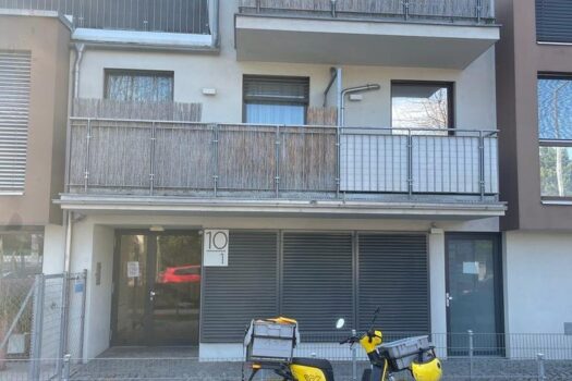 3uHWMbeXCaWgEq2r651sJL