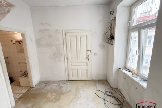 UNBEFRISTET und ERSTBEZUG: Generalsanierte 2-Zimmerwohnung in U-Bahn-Nähe! 3. Obergeschoss - KEIN LIFT (Mietbeginn 01.01.2026) 49KR2RTZSuAXylXZIFh8gv