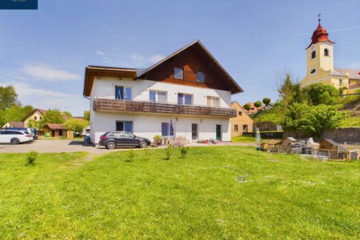 Hausansicht - Richtung Kirche