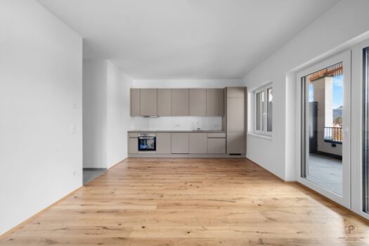 4GMddeml1HtEgaMDyjzZUs