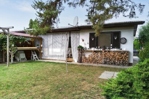 4UeewnMaVJuS8F40MIWWR2