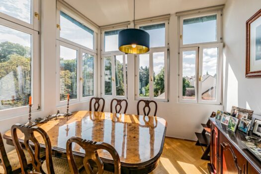 4qm05iOId8f0ynYRzW7O59