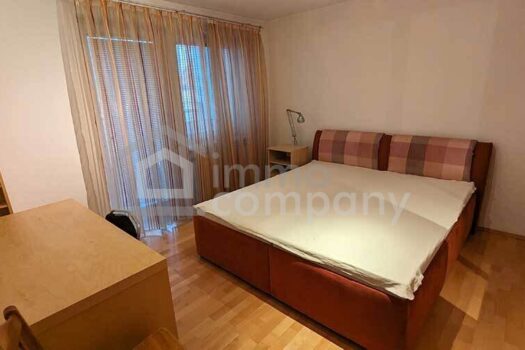 56C4412SleeBGkPYX4MiF2