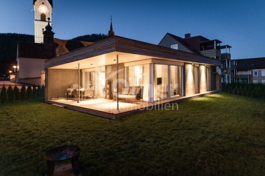 5BNgub1dSCGdhBpLj5FMMD 1