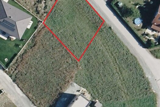 5FP0BM5R1LxEvCVDBZeBL2