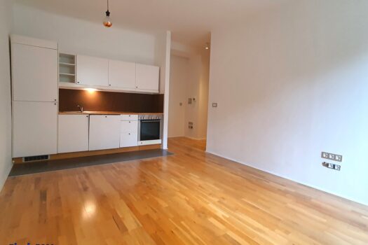 5HmfNC4jwaCQ6CiHbuRCSo