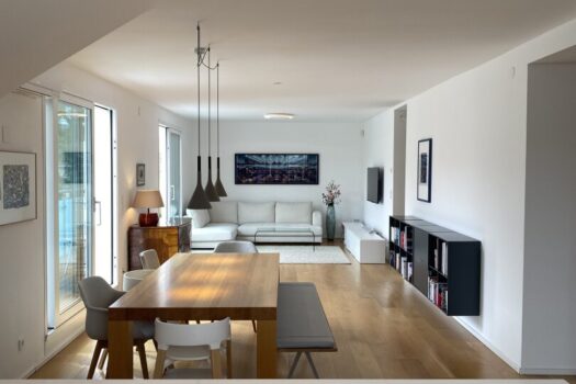 5JMGYErIOBbQ4OOWb2NjuJ