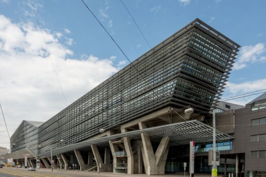 5VuVh2QvohZGeASFEwUSnz