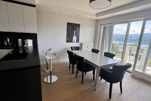 5WuDOiCWn1rNVZUoEgYNhM