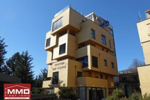 5m8ooXYLHCp3O70Sxan5J3