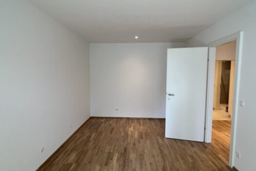 5sSIOPWfDQlIP8uA37cNgk 1