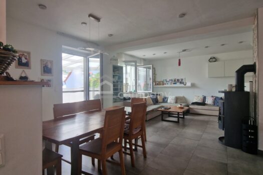 698R0oqMwzhKBEWlqLf7NO