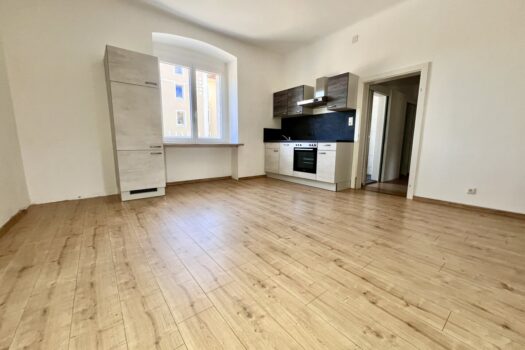 6FyreiN5QL2K5ZLWEmS6Ny