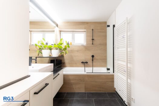 6srbuT8ZxsGVrUtYwIh9CA