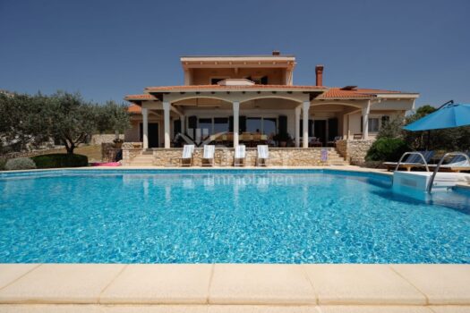 Wunderschönes Haus mit Pool 7mY2QTFXLUXSA6U0jhjaGi