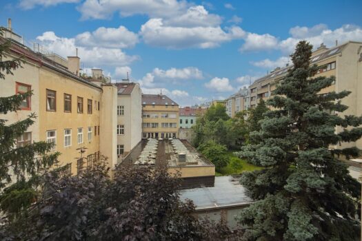 7qFZSJ2uhrNE9DQItJTbbx