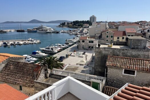 7sW9La6fDsiH7IlhzvzTBH