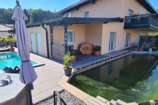 K3 präsentiert Wohnung mit Pool, Teich, Einliegerwohnung und Doppelcarport in absoluter Ruhelage R0S8xvqPql4h0KzQRIxxm