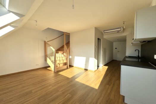 sMq7Dq21e0tFvK7URBTd9