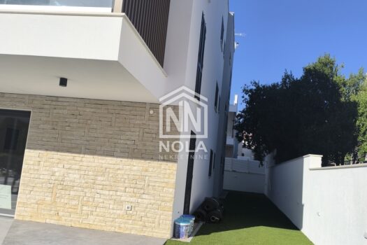 1758736253 img 20250918 170200