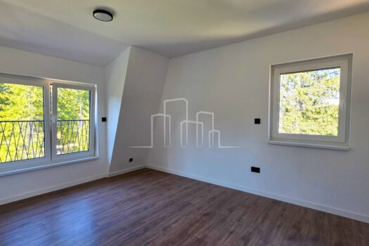 1760615680 20251015 121358