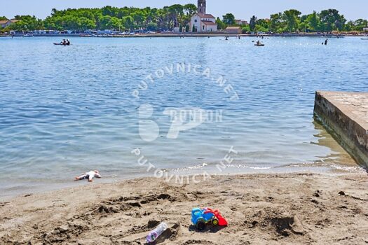 1764103571 390354 pasman pasman plaza lucina