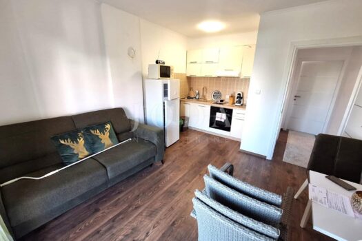 1764560434 2049412196 617776 0