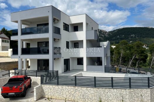 1764836398 rab banjol penthouse krovna terasa pogled 135m slika 250056269