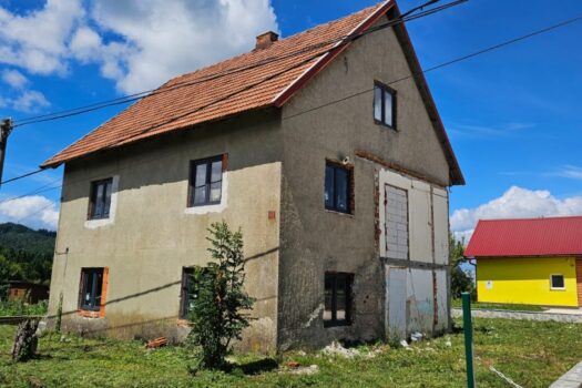 1765366737 kuca kupjak 6