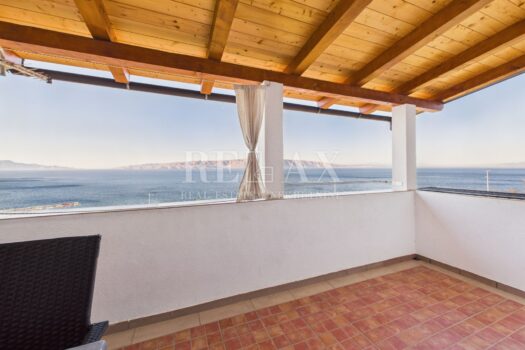 1765534182 senj stan s pogledom na more 12