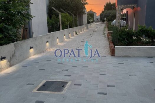 1765818291 bolero mit pool1