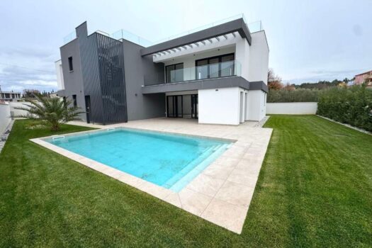 1765888889 thumbnail 22