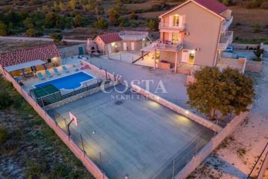 1766053946 zadar donje biljane vila bazen mirna lokacija 600m2 13