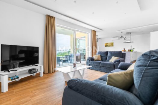 1766399121 596801753 1930498757902529 5677645674522670996 n 1