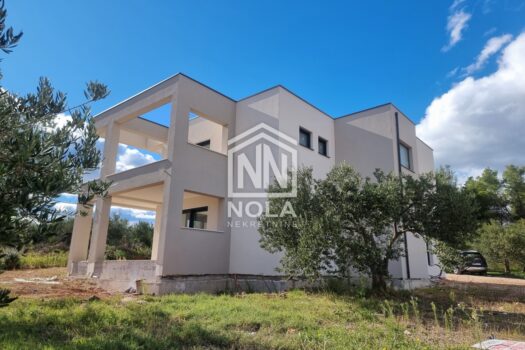 1766504558 20251007 150230