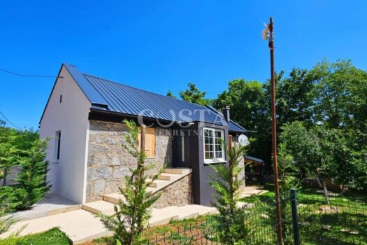 1767002350 kuca odmor jacuzzijem saunom potokom gracac slika 254281184