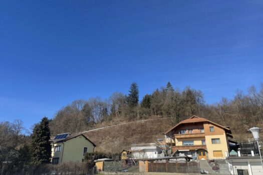 17drZEyBZJRrjd1lXWNsv5 1