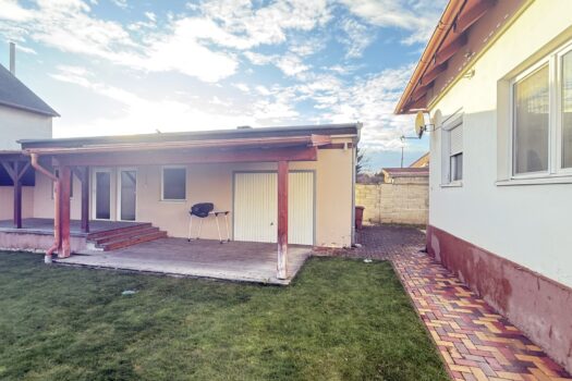 1BzUnXWgWUBzEryu4A0oi7