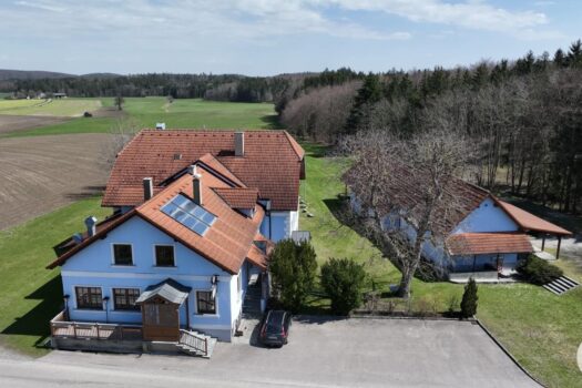 1JWchr1sIE8lzaah4fAdH9