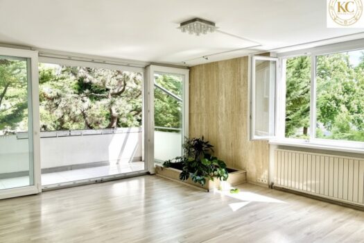 Geräumige 4-Zimmer-Wohnung in ruhiger Lage mit großem Balkon 1UM3sQ3YMOxnpRSP6AffxA