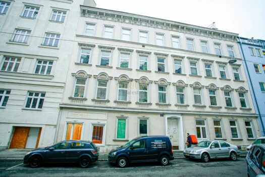 1ZosnRq4nSCTZHE59Flr3U