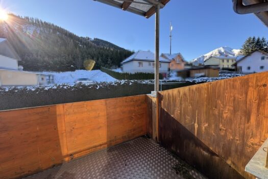 Zweitwohnsitzfähige 4 Zimmer Eigentumswohnung mit südseitigem Balkon und Garage 1fOAOGKSLMQznp92NKEwPa