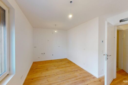 1n0C2NbAKjUFbW2AHo8QlY 3