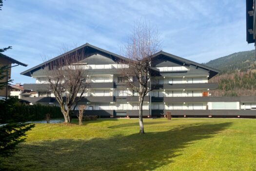 3-ZIMMER-FERIENWOHNUNG MIT BALKON UND TG-STELLPLATZ 1qWk8equUbBQeTrM37yZkW